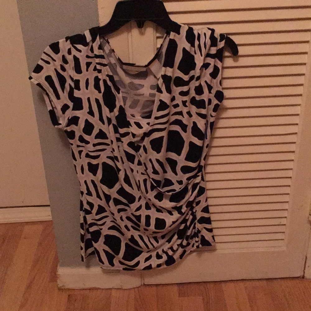 Shirt - Picture 3 of 4